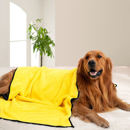 4-Piece Pet Cleaning Kit -Pet Grooming and Paw Cleaning Set with big Blue Dog Paw Cleaner Cup Grey Pet Bathing and Massage Comb andOne 30x30 cm yellow-grey foot towel and one 30x60 cm small bath Drying Towels for Dogs and Cats